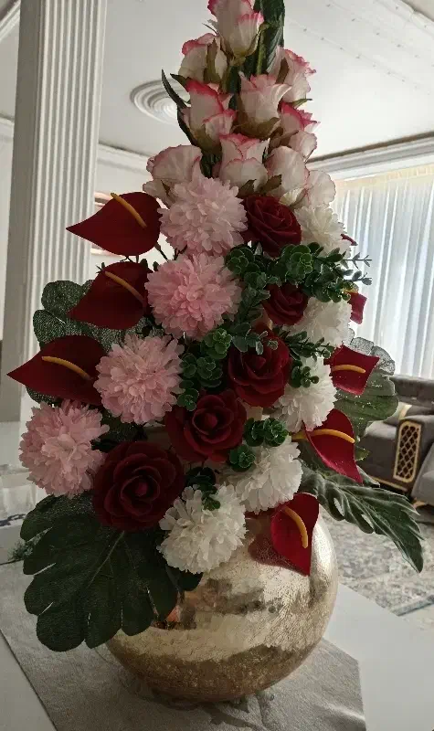 گل مصنوعی با گلدان شیشه ای طلایی|گل مصنوعی|مشهد, شهید معقول|دیوار