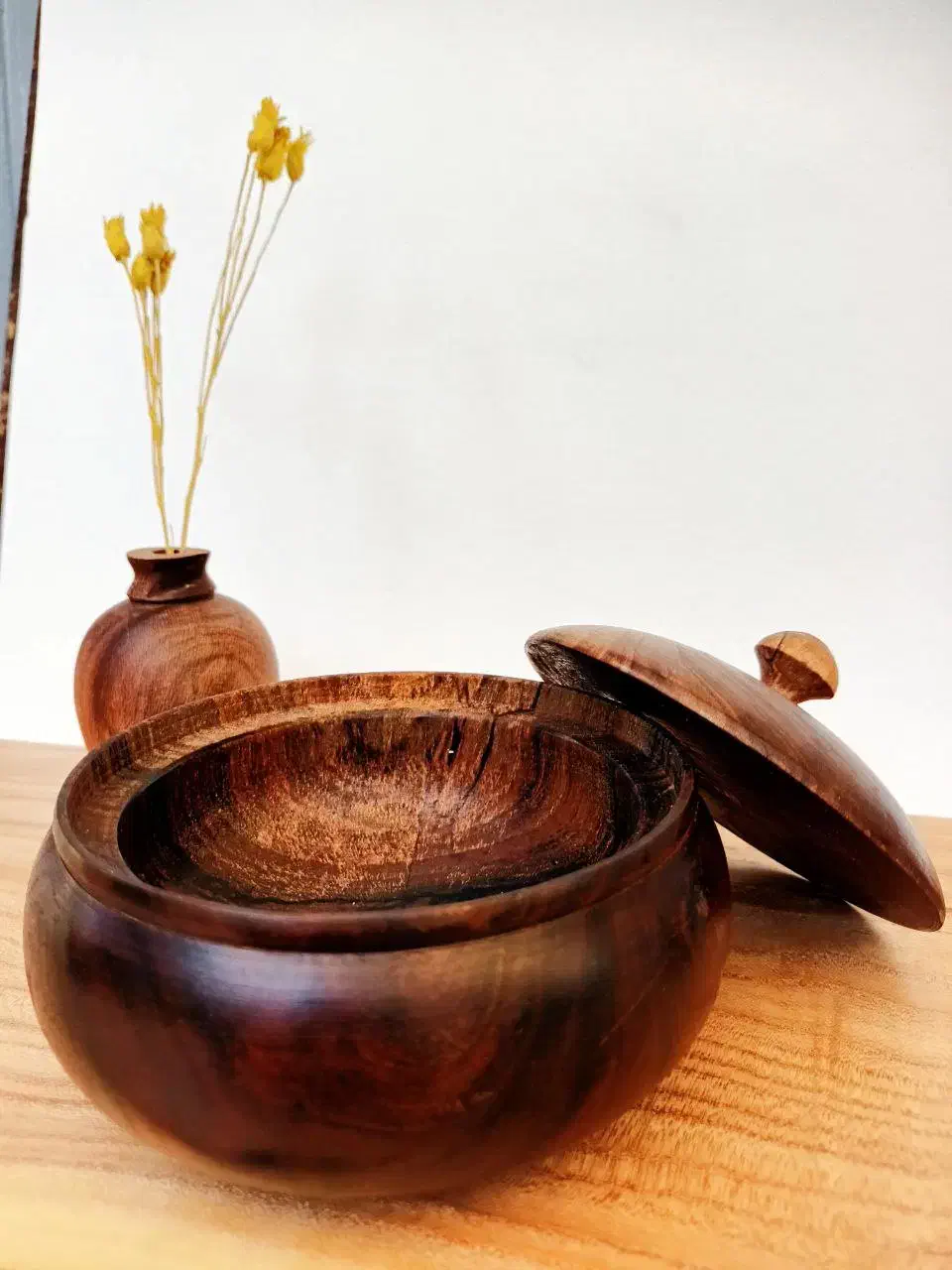 تولیدی عمده ظروف چوبی خراطی|عمده‌فروشی|رشت, پیرکلاچای|دیوار