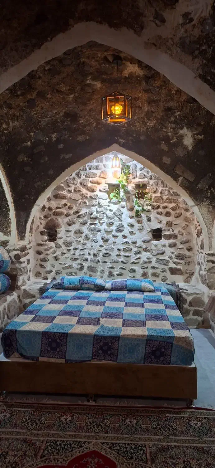 اجاره اقامتگاه با تمام امکانات در بافت تاریخی قلات|اجارهٔ کوتاه‌مدت آپارتمان و سوئیت|شیراز, قلات|دیوار