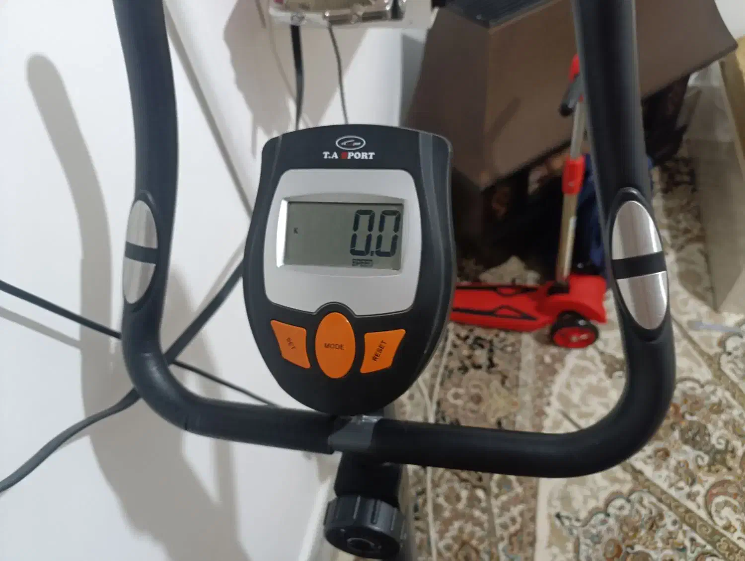 دوچرخه ثابت تمیز و کم کار|تجهیزات ورزشی|نیشابور, بلوار گلها|دیوار