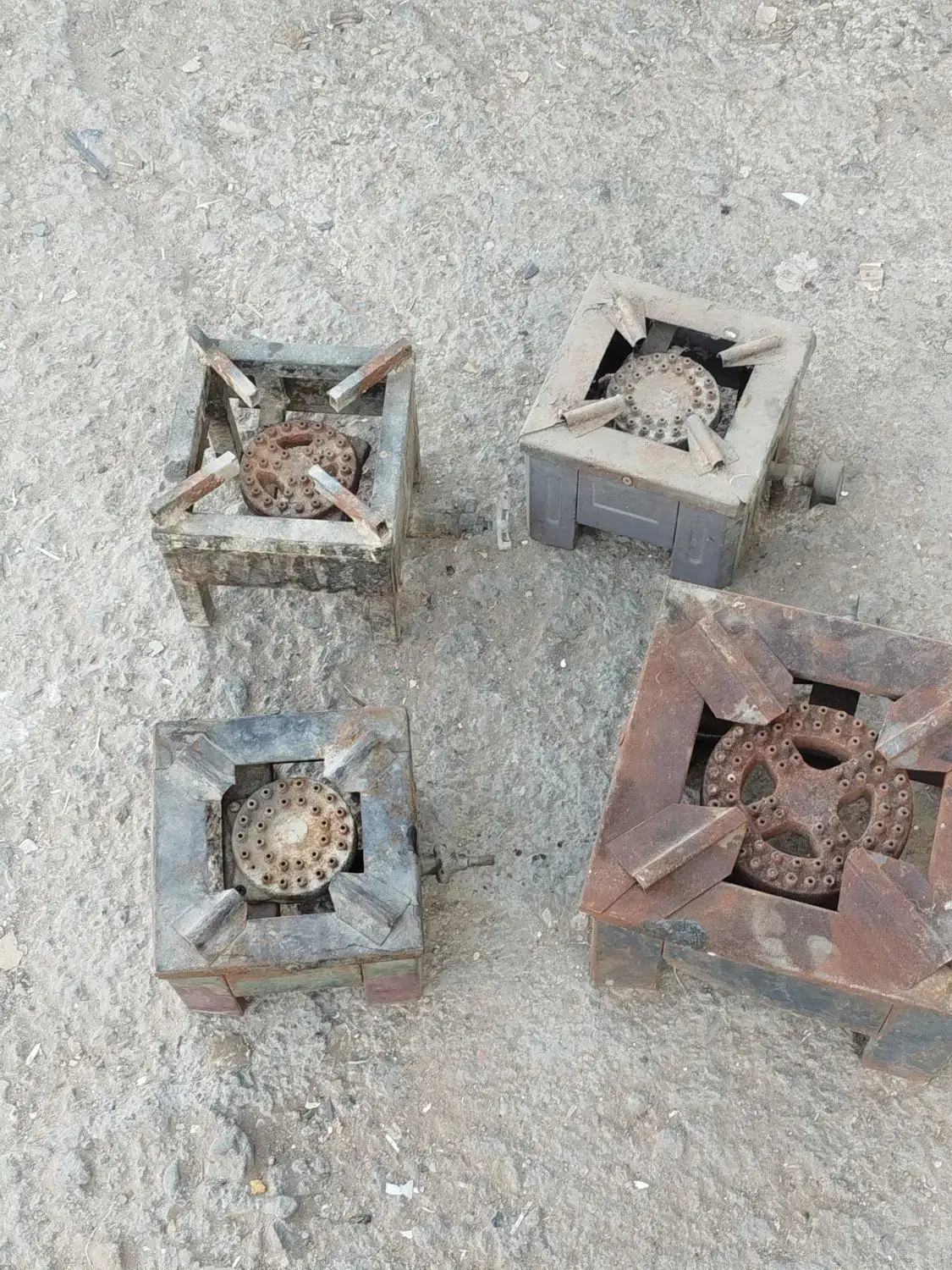 اجاق گاز چهار عدد|اجاق گاز و لوازم برقی پخت‌وپز|کاشان, دشت لتحر|دیوار