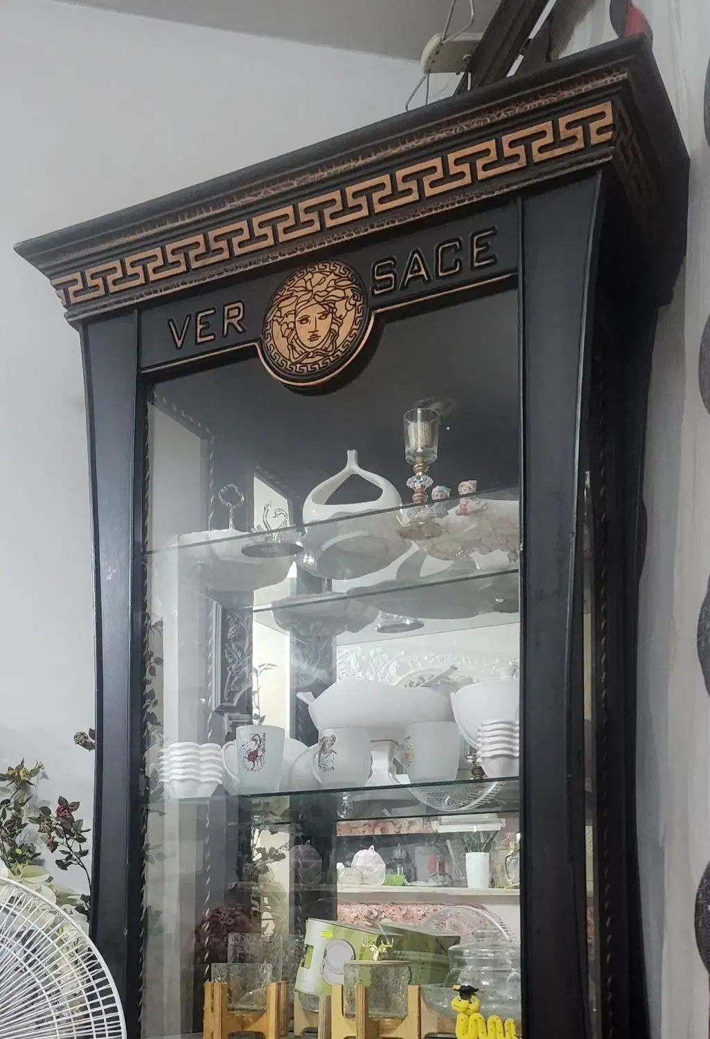 ۲عدد ویترین سالم|بوفه، ویترین، کنسول|رشت, جانبازان|دیوار