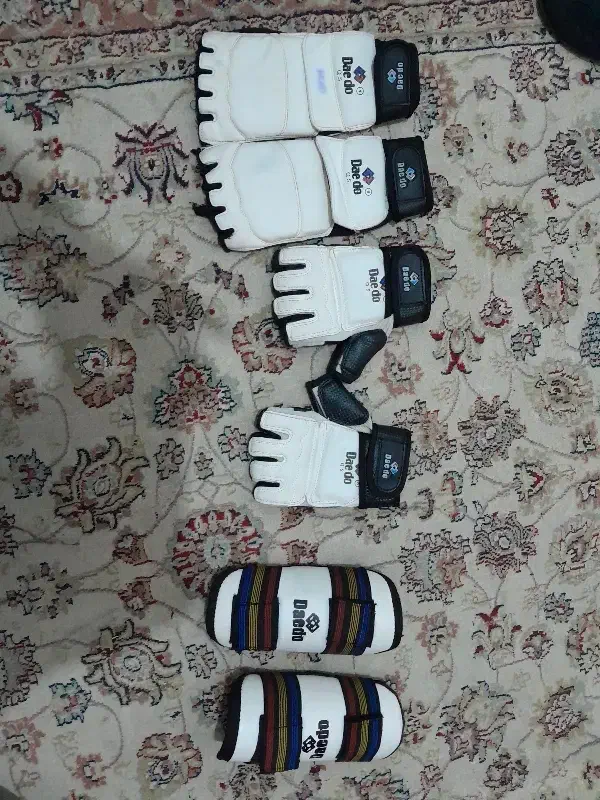 لوازم ورزشی تکواندو رویایی دستکش ساعد بند هوگو|تجهیزات ورزشی|کرج, خرمدشت|دیوار