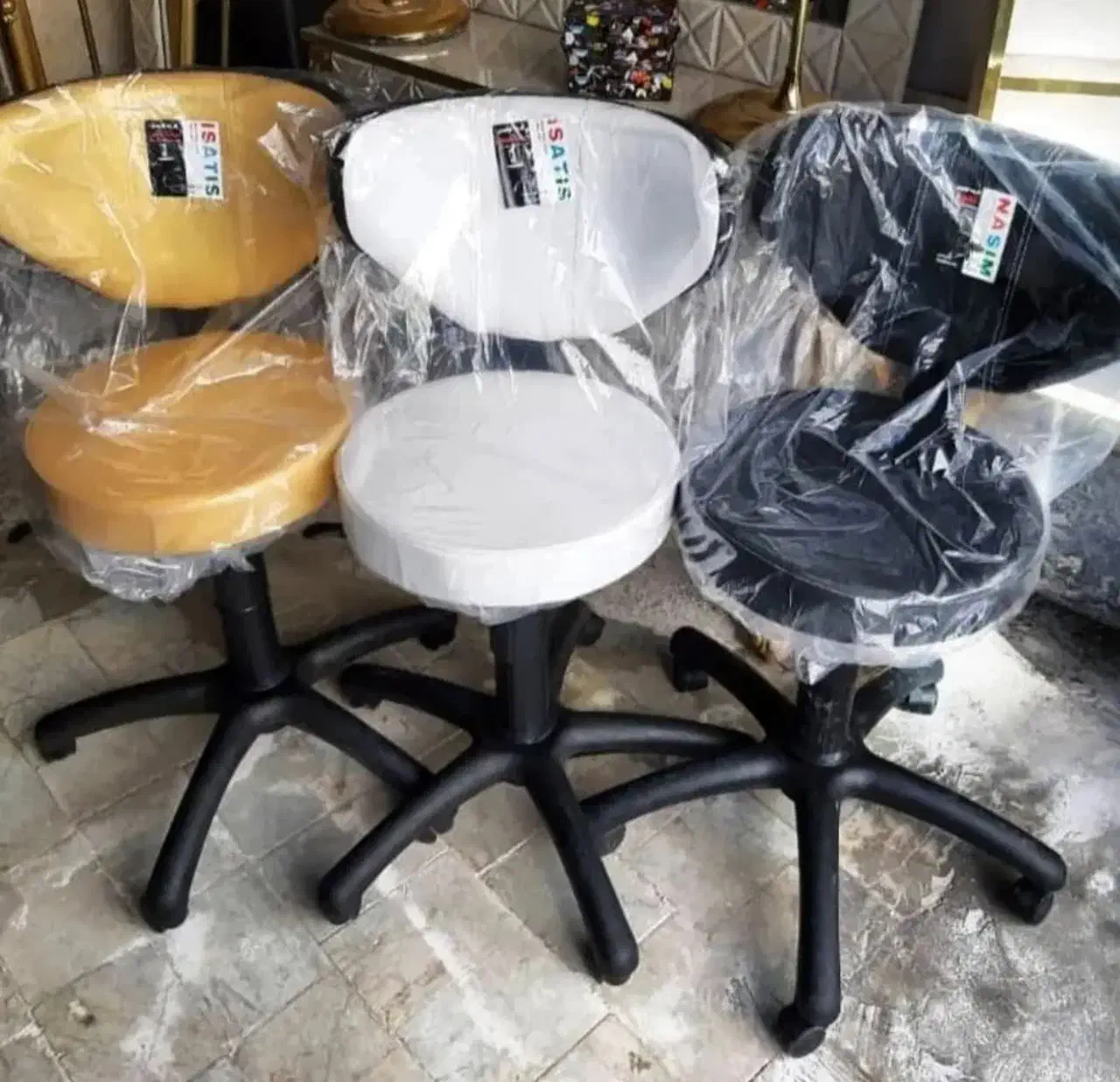 صندلی ترولی پاف انتظار آرایشگاه پدالی سرشور اصلاح|آرایشگاه و سالن‌های زیبایی|شیراز, شهرک فرزانگان|دیوار