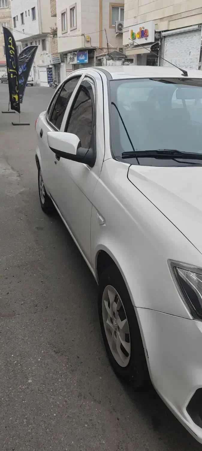 ساینا s مدل 1401|خودرو سواری و وانت|رشت, کوی امام رضا|دیوار