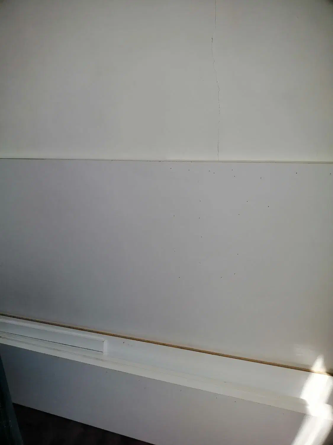 تخت دونفره به همراه تشک وپاتختی وپایه چوبی|تخت و سرویس خواب|ساوه, |دیوار