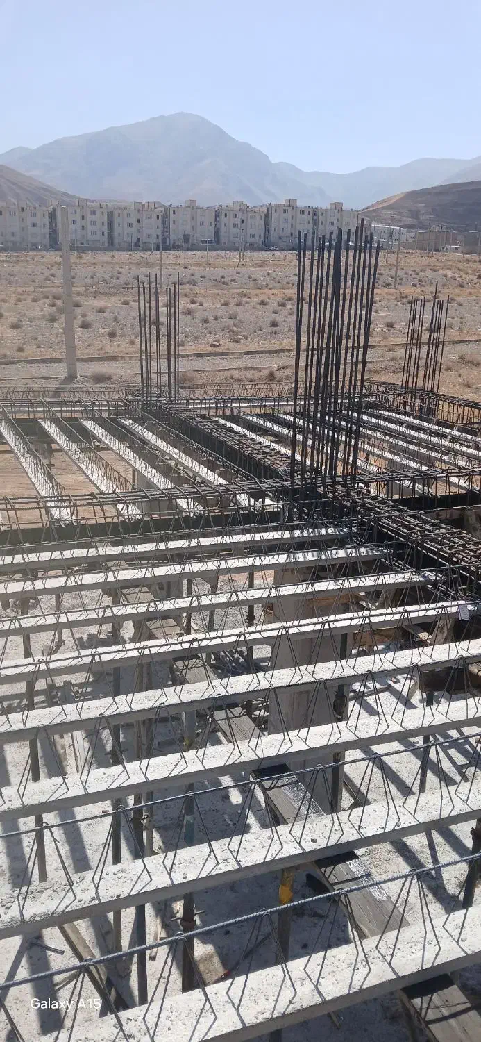 نیازمند همکار آرماتور بند و قالب بند هستیم|استخدام معماری، عمران و ساختمانی|مرند, |دیوار