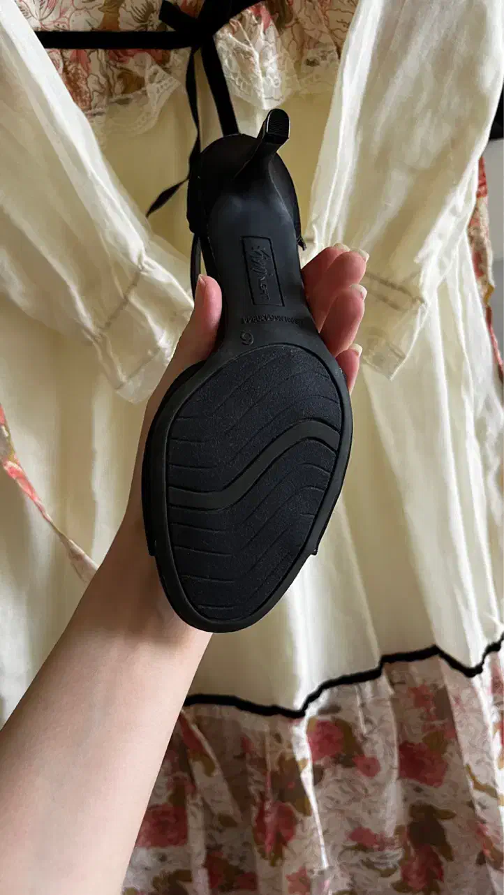 صندل دخترانه خارجی فیونی نایت|کیف، کفش، کمربند|تهران, سعادت‌آباد|دیوار