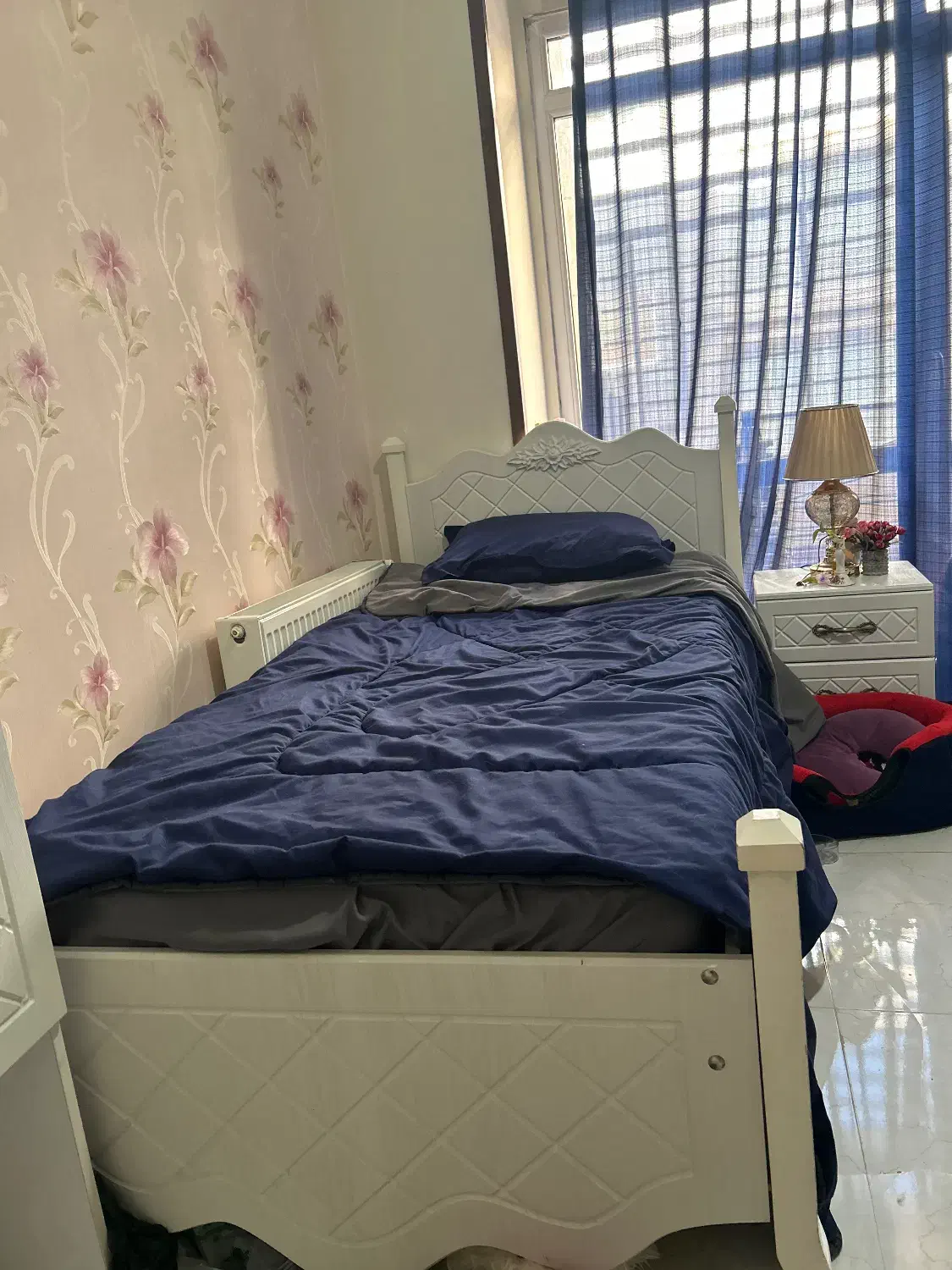 سرویس خواب اتاق|تخت و سرویس خواب|مشکین‌دشت, |دیوار