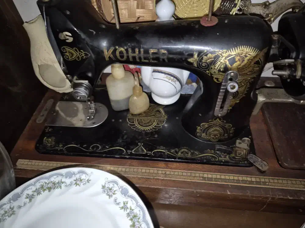 چرخ خیاطی آلمانی|چرخ خیاطی و ریسندگی|آمل, |دیوار