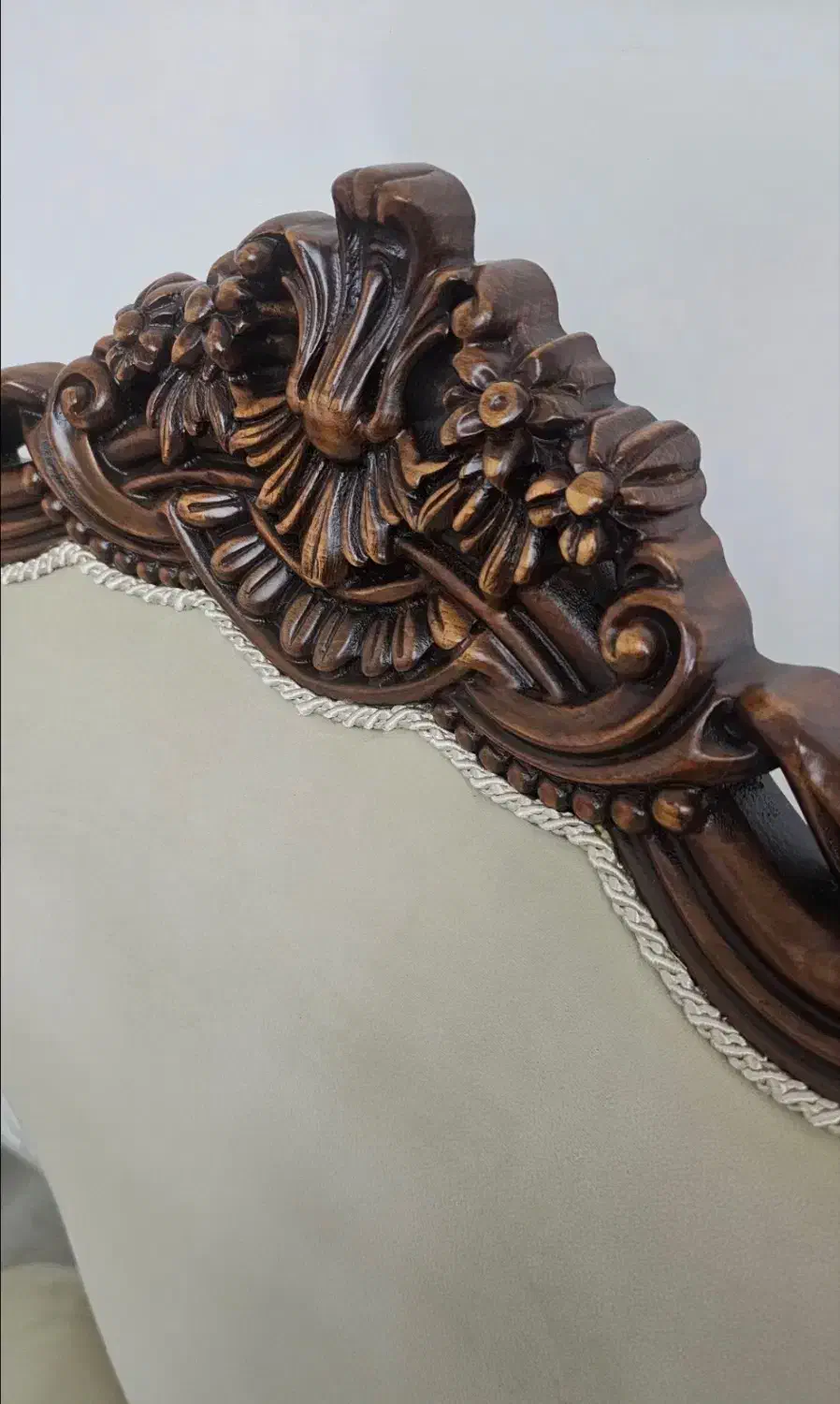 دو عدد صندلی میزبان به همراه میز عسلی|مبلمان خانگی و میز عسلی|اردبیل, |دیوار