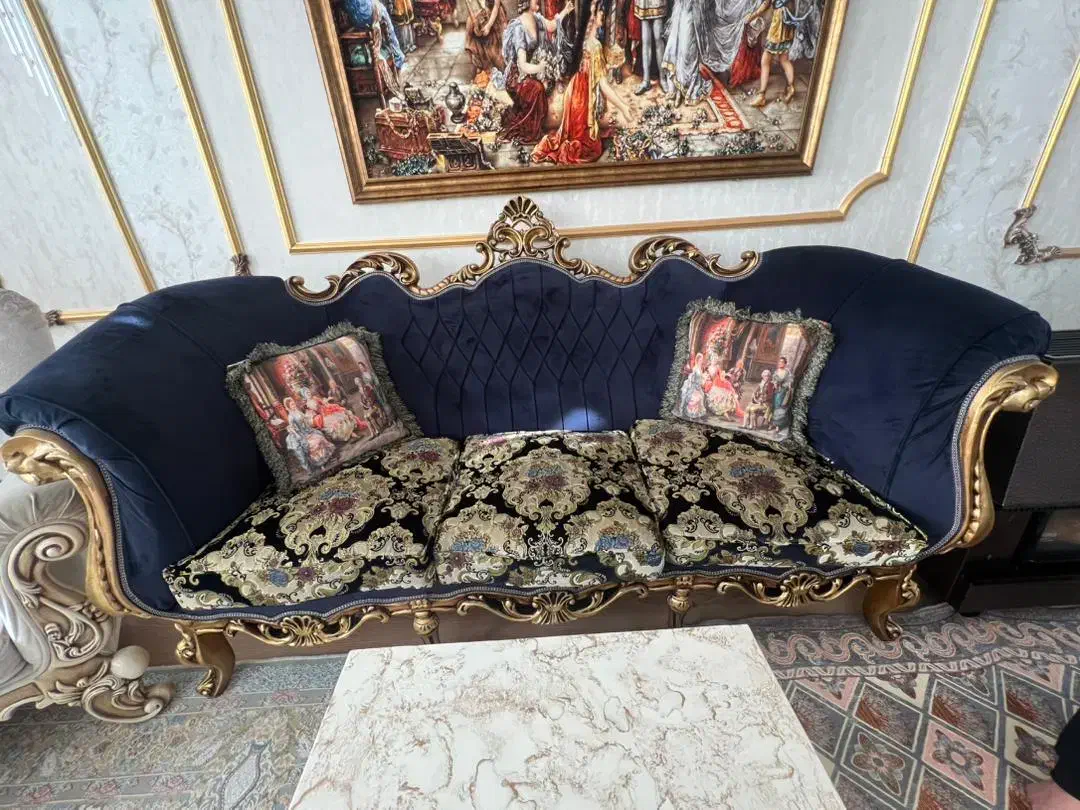 مبل سلطنتی 8 نفره با میز غذاخوری 4 نفر|مبلمان خانگی و میز عسلی|بازرگان, |دیوار