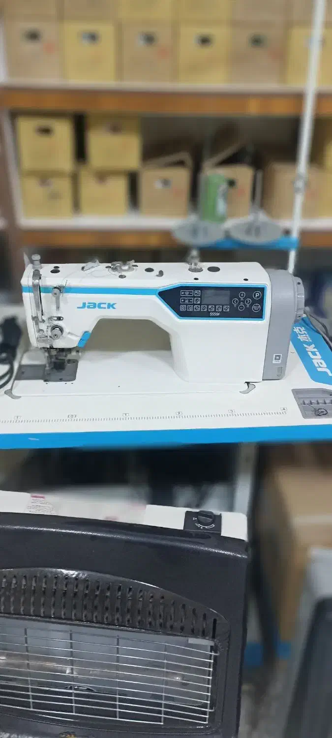 چرخ خیاطی راسته تیغدار کامپیوتری و اتو ترک|چرخ خیاطی و ریسندگی|نسیمشهر, |دیوار