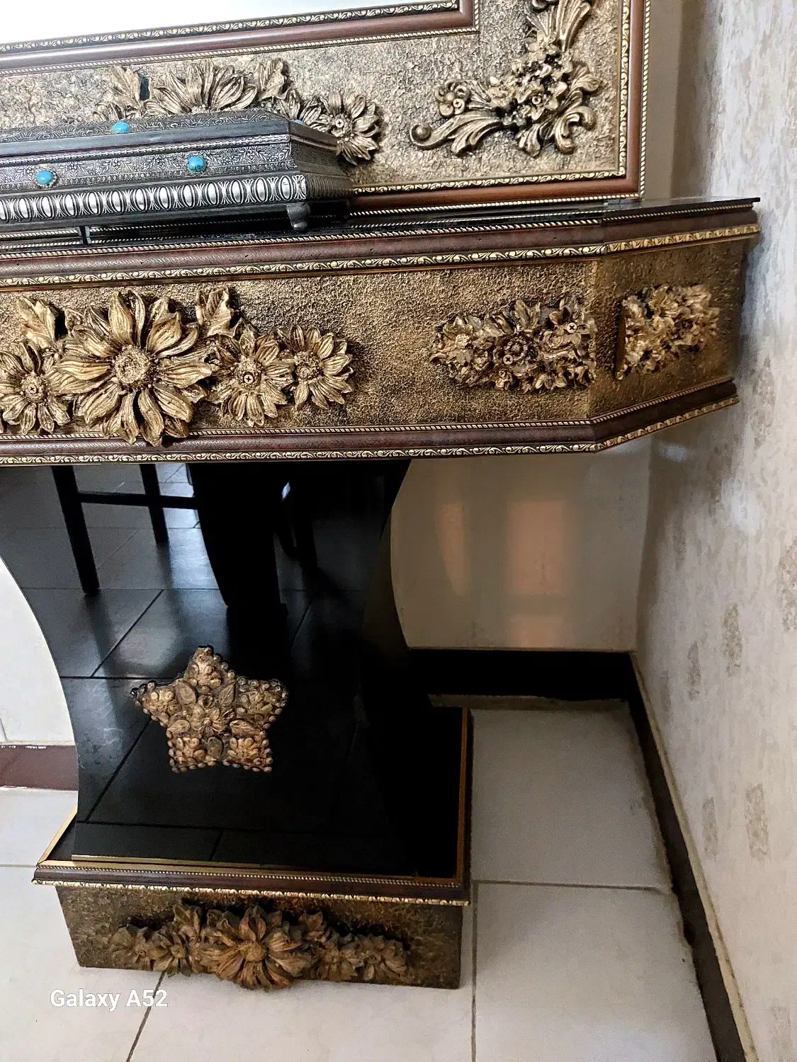 اینه و کنسول در حد نو|بوفه، ویترین، کنسول|تهران, امام زاده عبدالله|دیوار