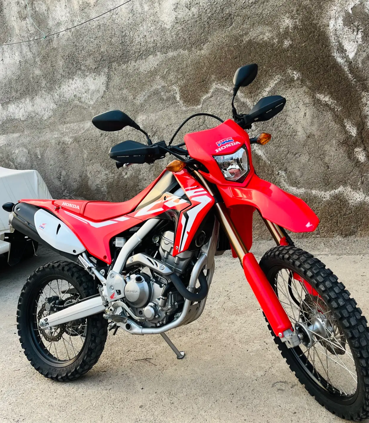 Crf l|موتورسیکلت|رشت, منظریه|دیوار