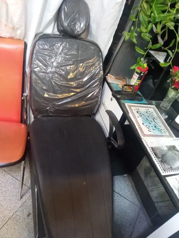 صندلی ارایشگاه زنانه و مردانه|آرایشگاه و سالنهای زیبایی|شهریار, اسدآباد|دیوار