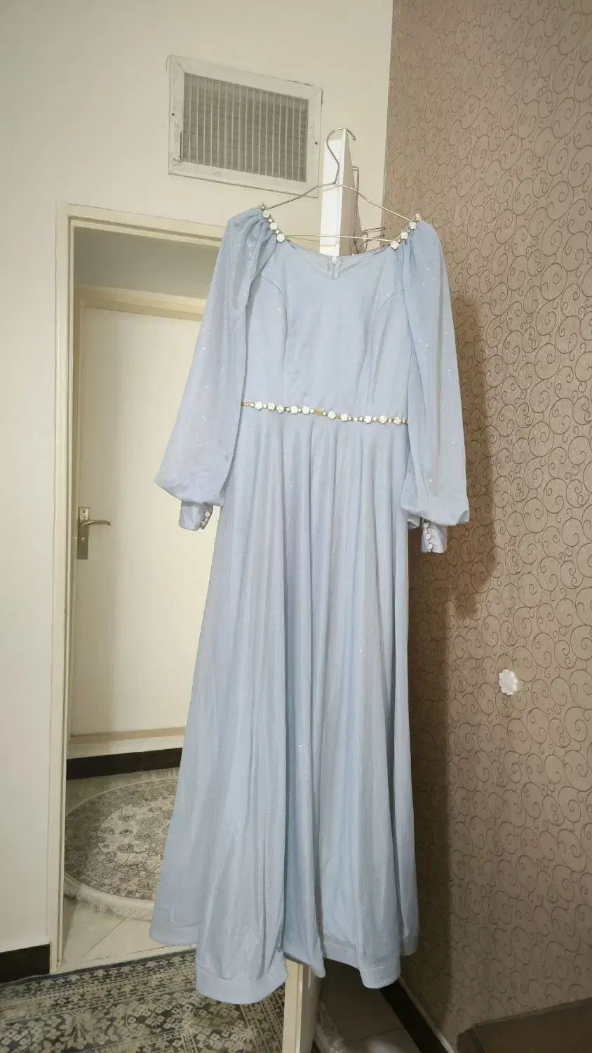 لباس مجلسی|لباس|شهریار, شهریار|دیوار