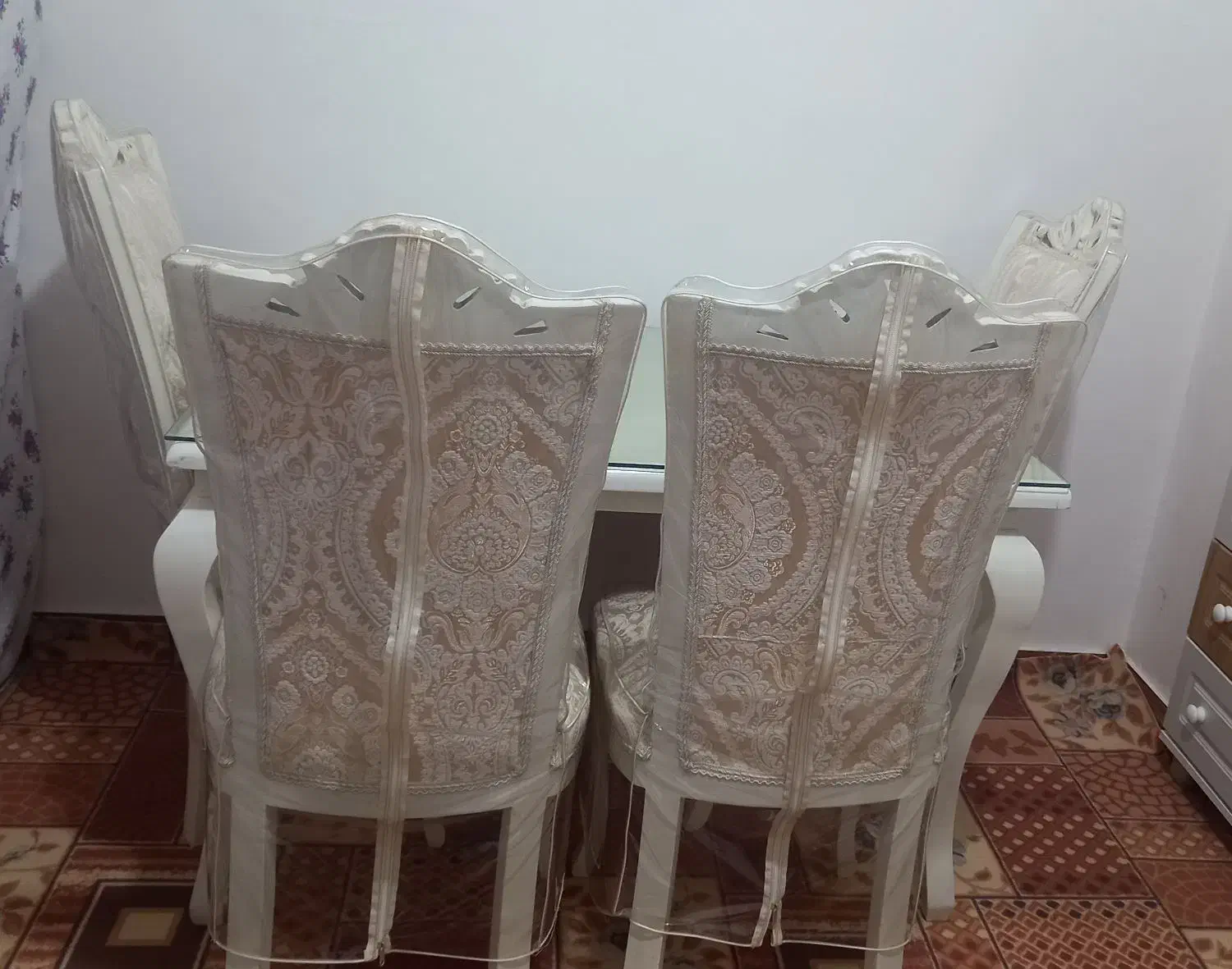 ناهار خوری چهار نفره|میز و صندلی غذاخوری|چهارباغ, |دیوار