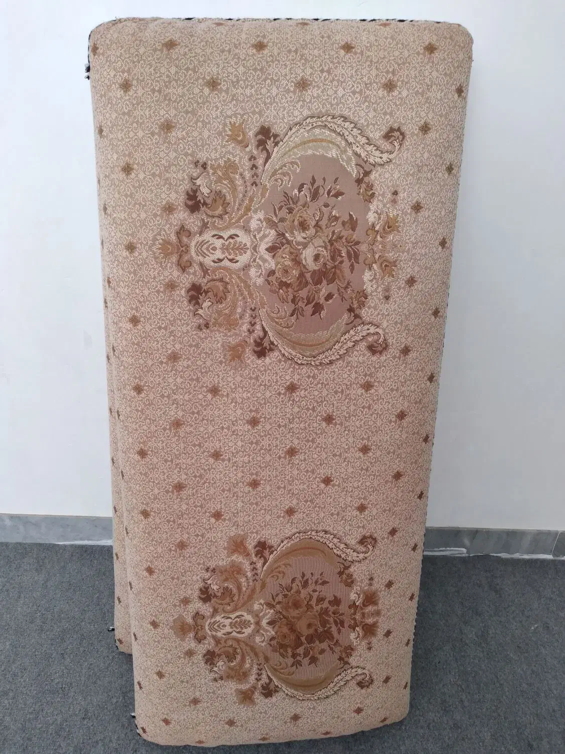 ۱جفت پشتی بزرگ|پشتی|رامهرمز, |دیوار