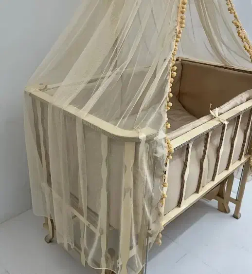 گهواره تخت کنار مادر|تخت و سرویس خواب|شهریار, کهنز|دیوار