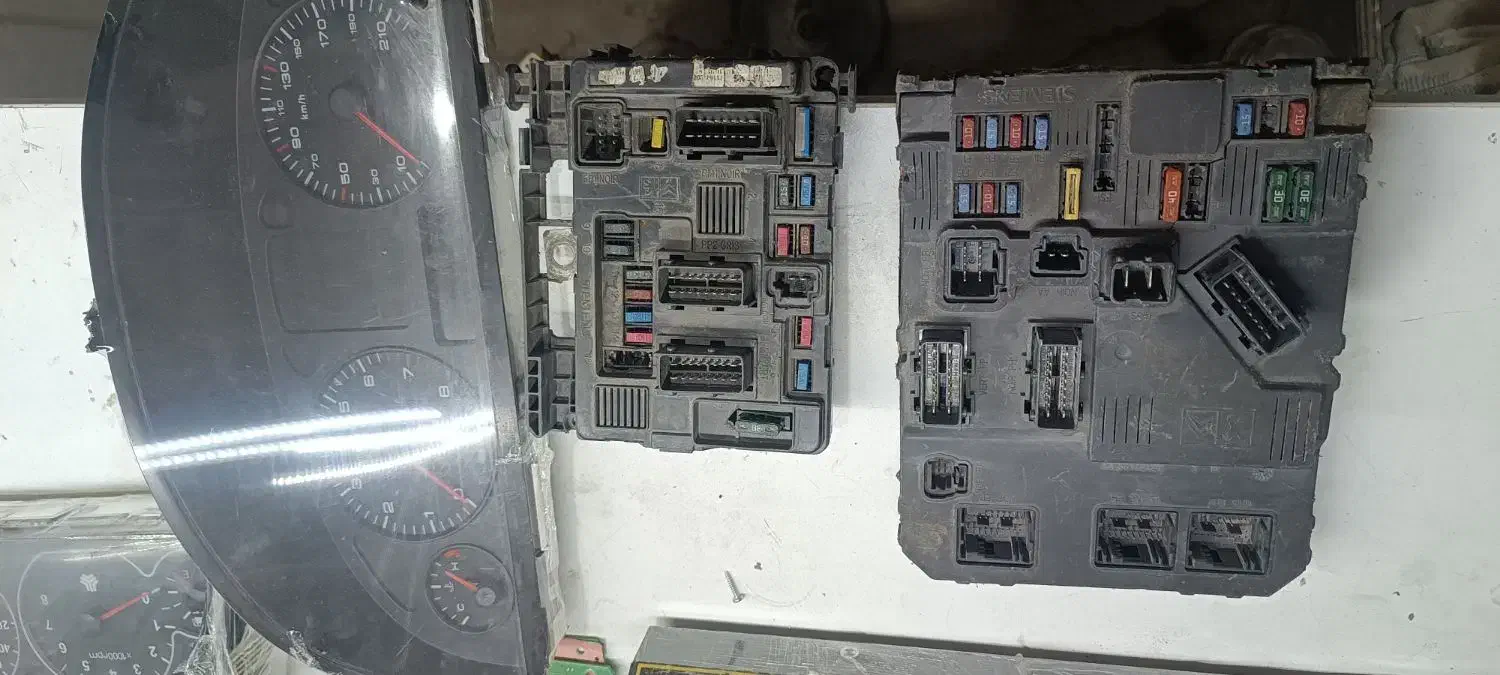 کلیه لوازم برقی استوک و نو|قطعات یدکی و لوازم جانبی|نیشابور, طالقانی|دیوار