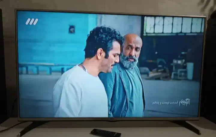 تلویزیون ال ای دی 49اینچ ال جی درحدنو|تلویزیون و پروژکتور|قم, آزادگان|دیوار