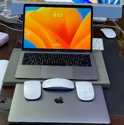 مک بوک ۲۰۱۹ ۸گیگ گرافیک (نو) macbook pro کم سایکل|رایانه همراه|تهران, فلسطین (میدان انقلاب)|دیوار