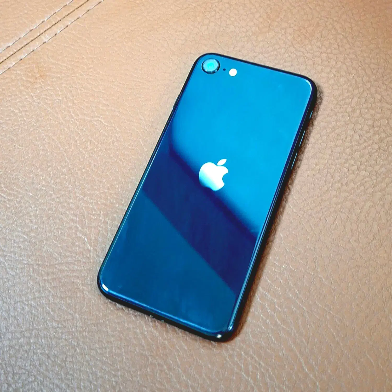 آیفون SE 2022 فابریک ۱۲۸ گیگ|موبایل|تهران, مجیدیه|دیوار