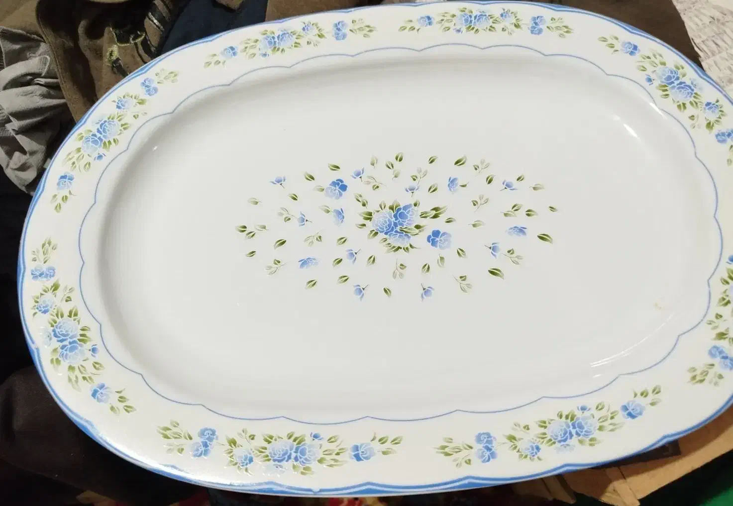 کریستال و ظرف های آنتیک کمیاب|ظروف سرو و پذیرایی|تالش, هشتپر|دیوار