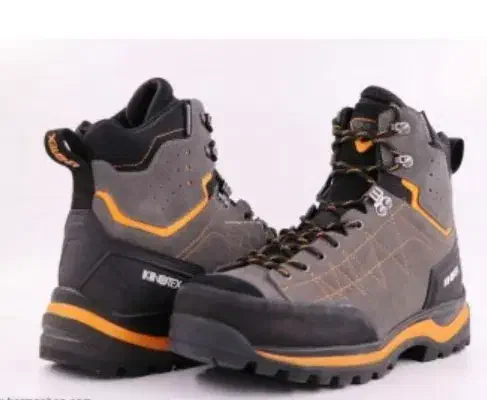 کفش کوهنوردی کینگ تکس سایز ۴۵|کوهنوردی و کمپینگ|رشت, بازار|دیوار