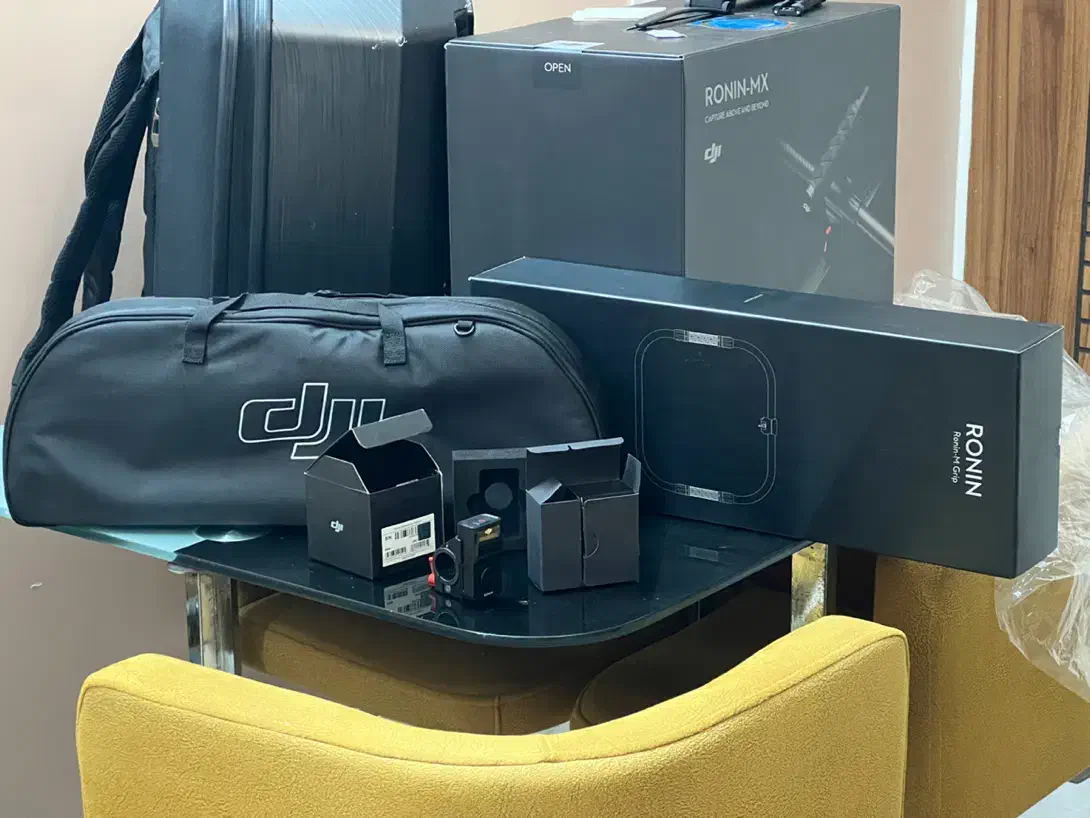 گریپ رونین m و mx آکبند|دوربین عکاسی و فیلم‌برداری|قم, سالاریه|دیوار