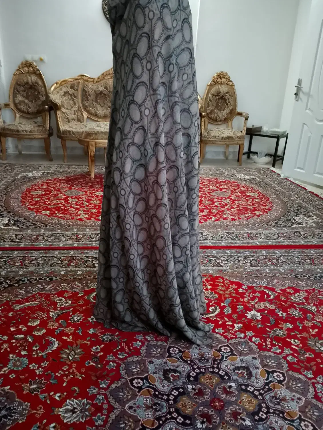 چادر رنگی|لباس|سبزوار, باهنر|دیوار