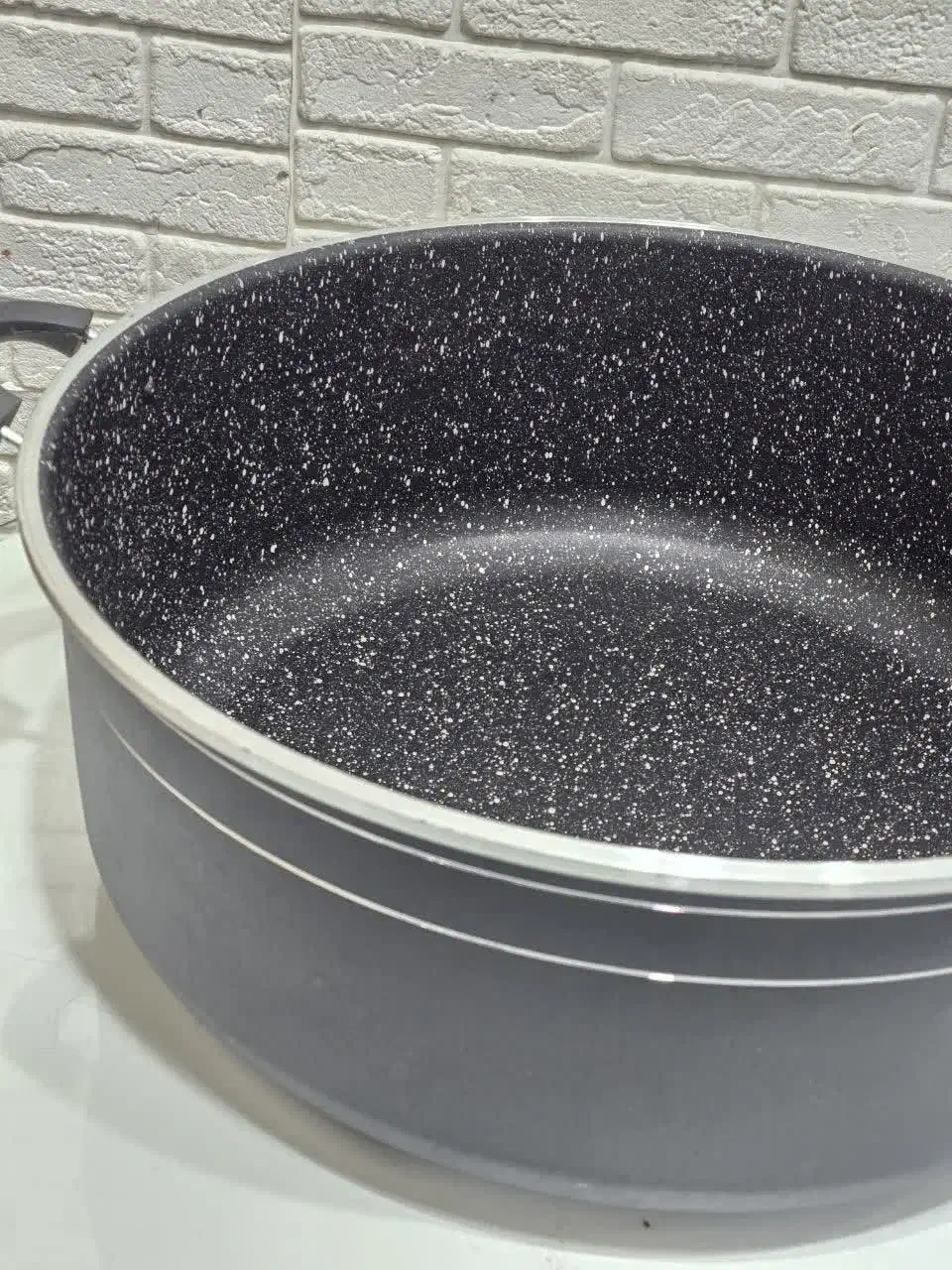 قابلمه و تابه تکی 52 ضخیم گرانیت ضد خط و خش|ظروف پختوپز|قم, علی آباد سعدگان|دیوار