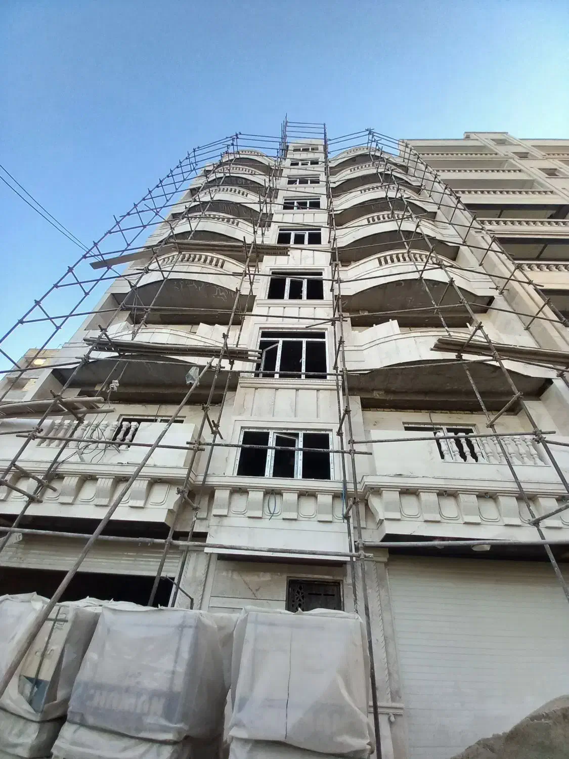 واحد ۱۲۵ متری،کلید اول،تراس بدون مشرف|فروش آپارتمان|دورود, |دیوار