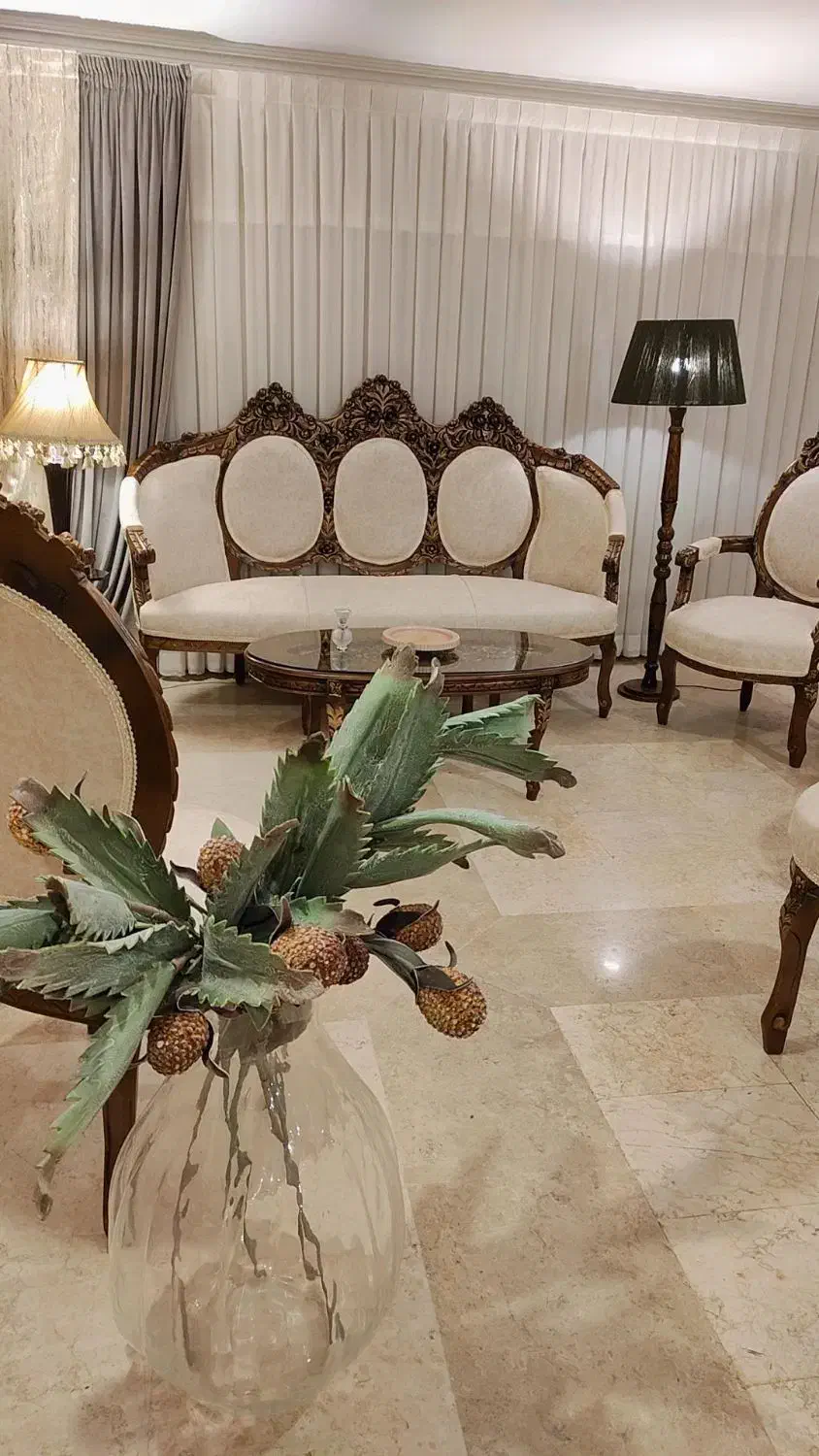 مبلمان فرانسوی با نشیمن بزرگ|مبلمان خانگی و میز عسلی|تهران, نیاوران|دیوار