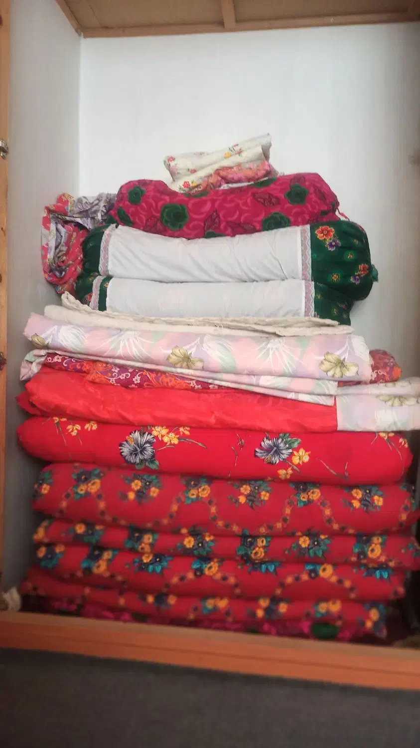 3تشک4لحاف تشک4عددپالش پشم گوسفندهرکدام بالای15کیلو|تشک تختخواب|اردبیل, |دیوار