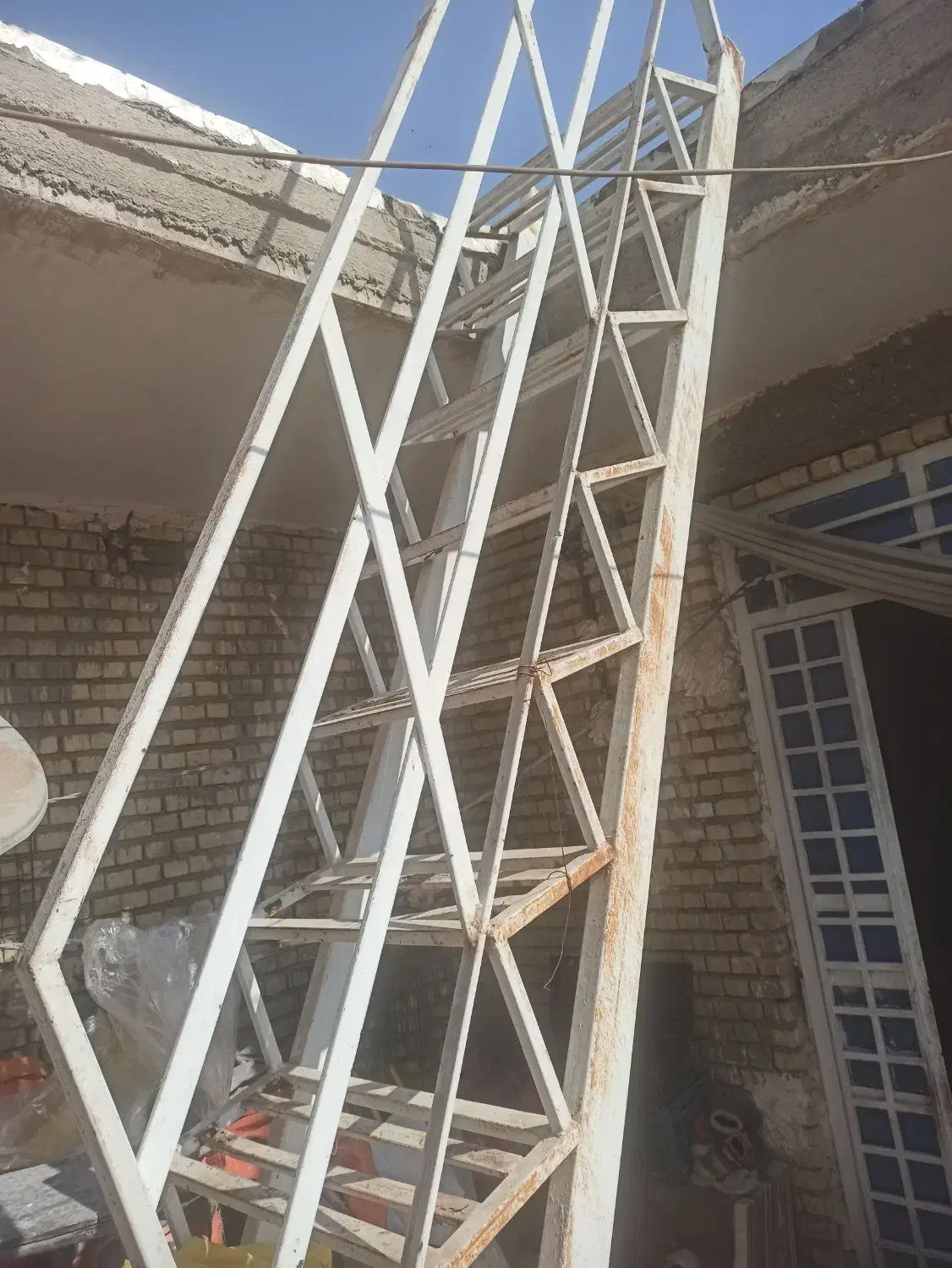 پله آهنی|مصالح و تجهیزات ساختمان|خرمشهر, |دیوار