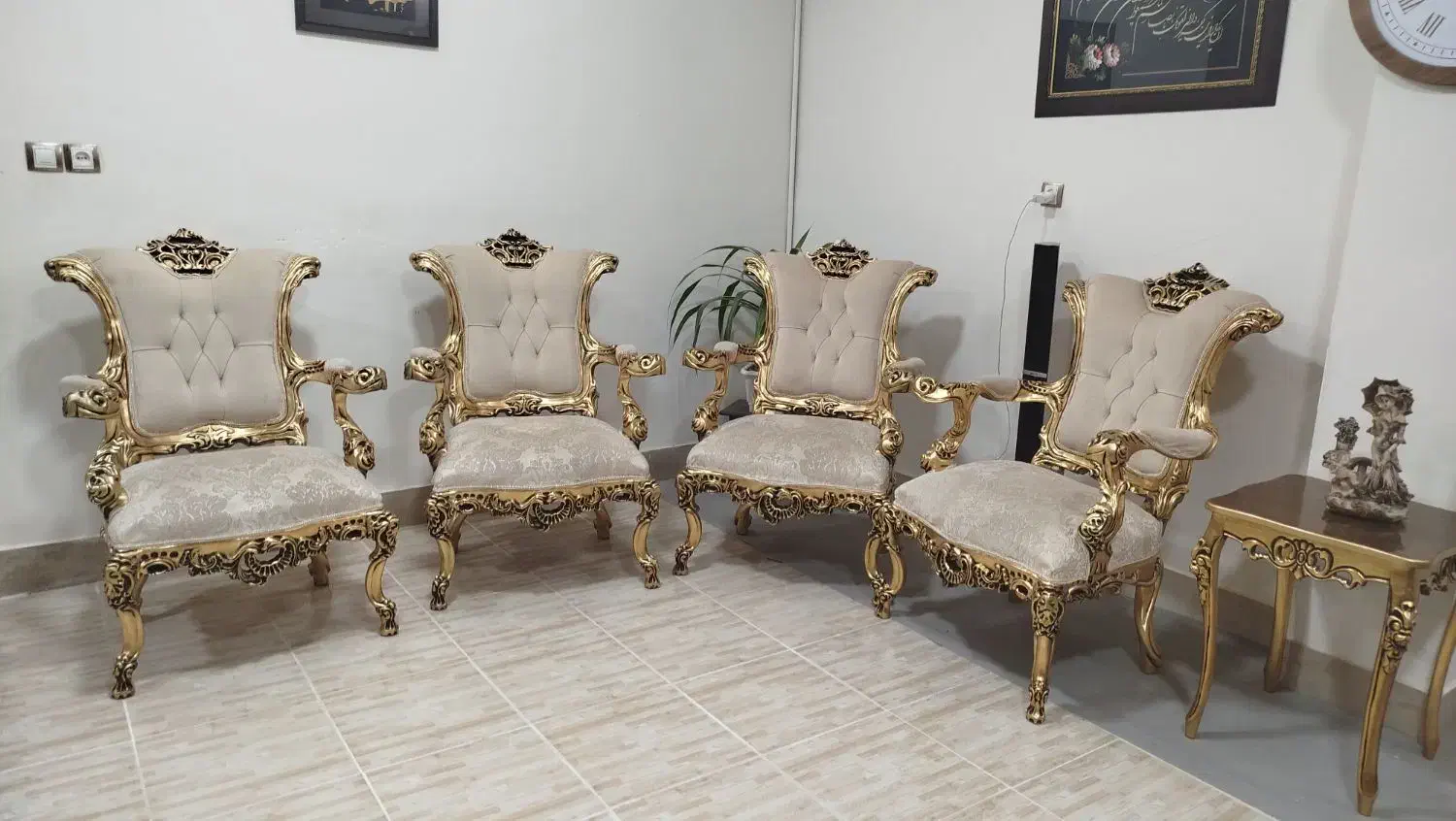 مبل سلطنتی تمیز  در حد نو|مبلمان خانگی و میز عسلی|اسفراین, |دیوار