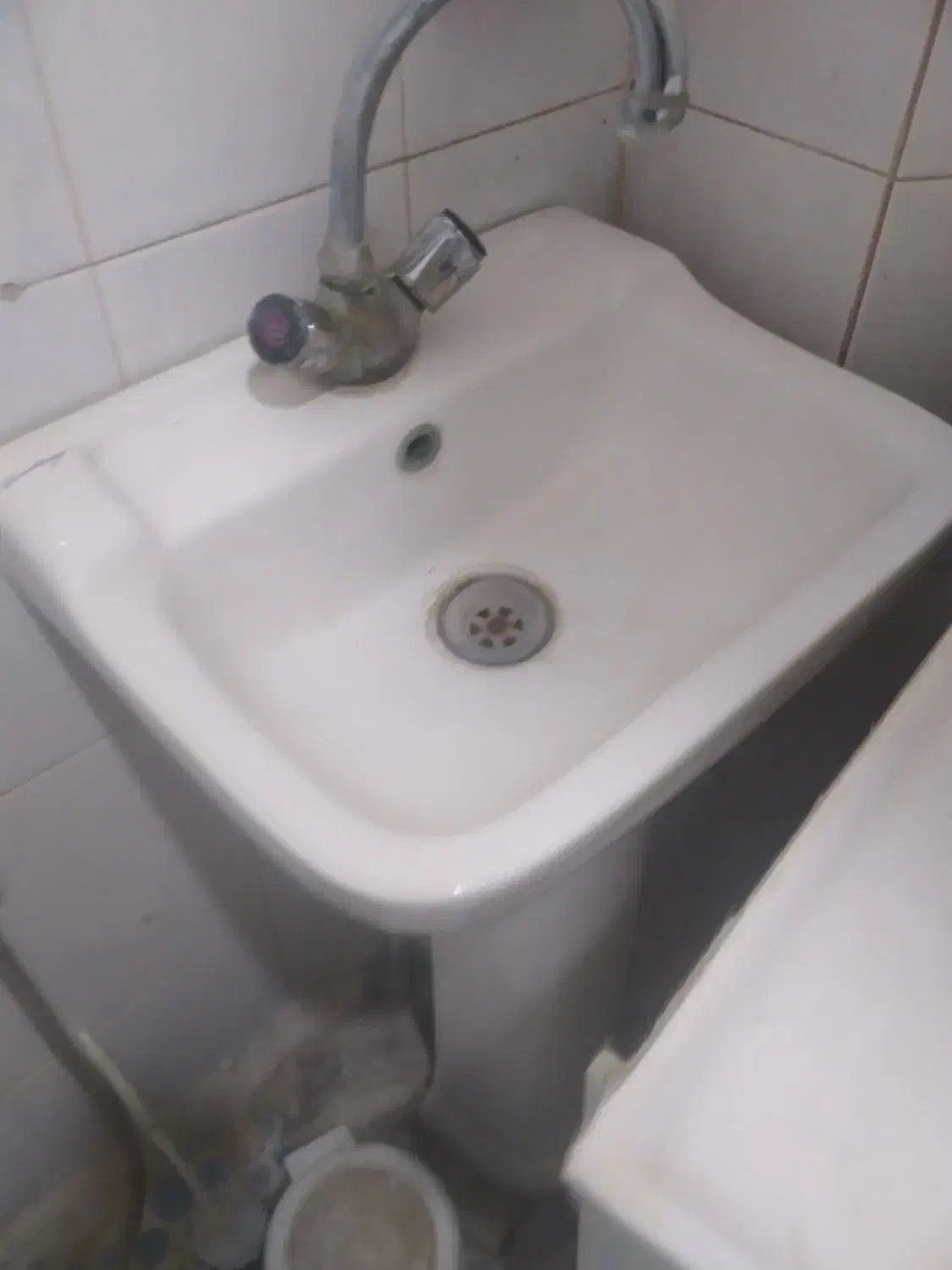 دست شویی کامل باشیر|لوازم سرویس بهداشتی|مشهد, ایثارگران|دیوار