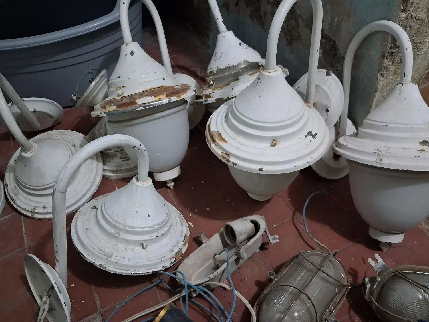 سینی سقفی|لوستر و چراغ آویز|اصفهان, همت‌آباد|دیوار