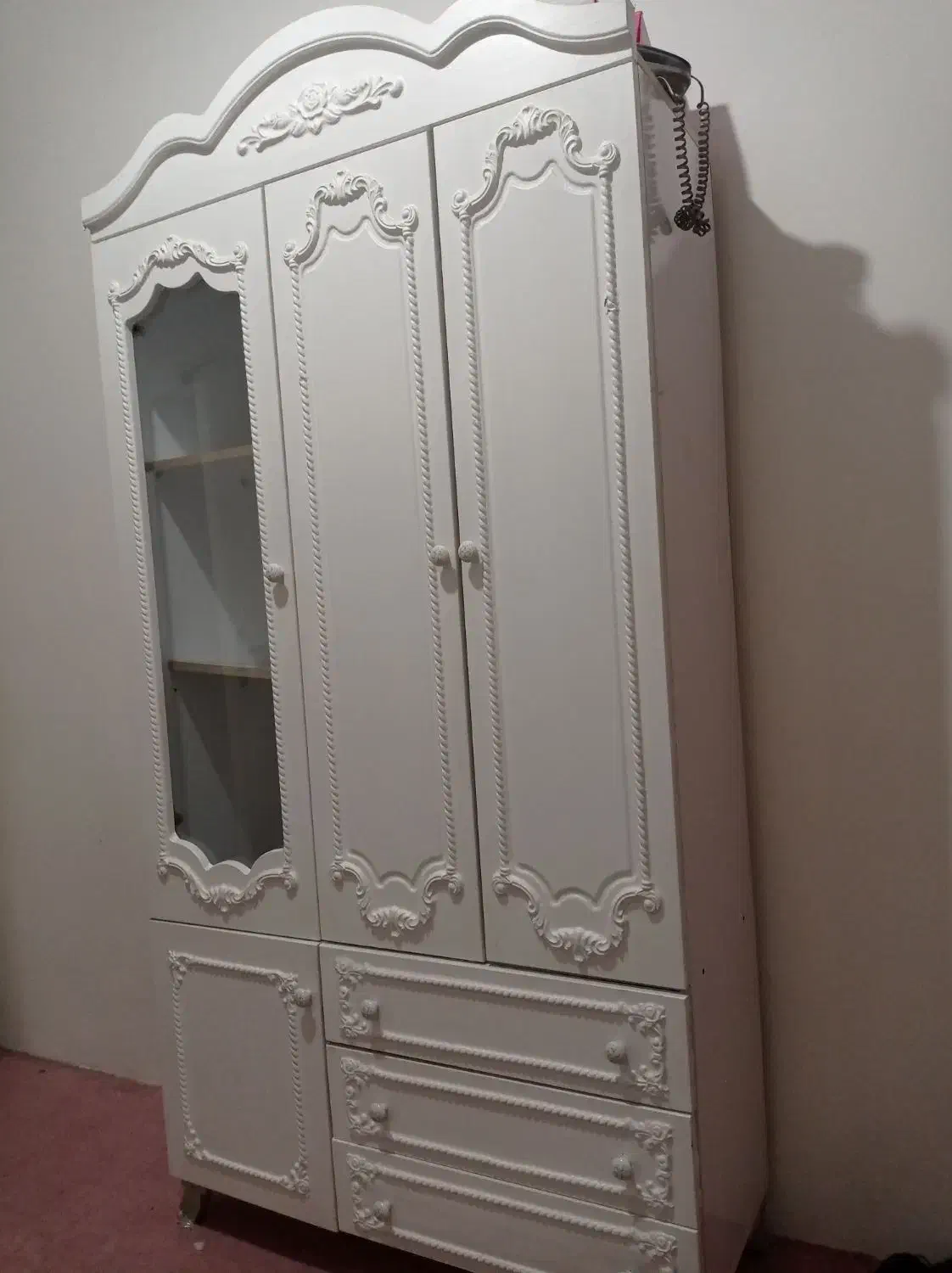 میز تلوزیون به اضافه کمد رایگان|میز تلویزیون|مشهد, سرافرازان|دیوار