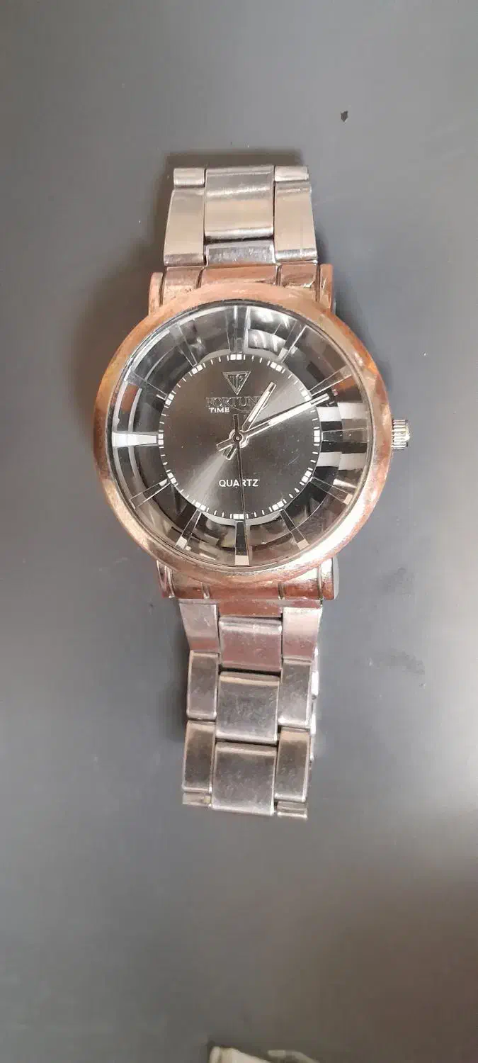 ساعت|ساعت|مشهد, شهید هاشمی نژاد|دیوار