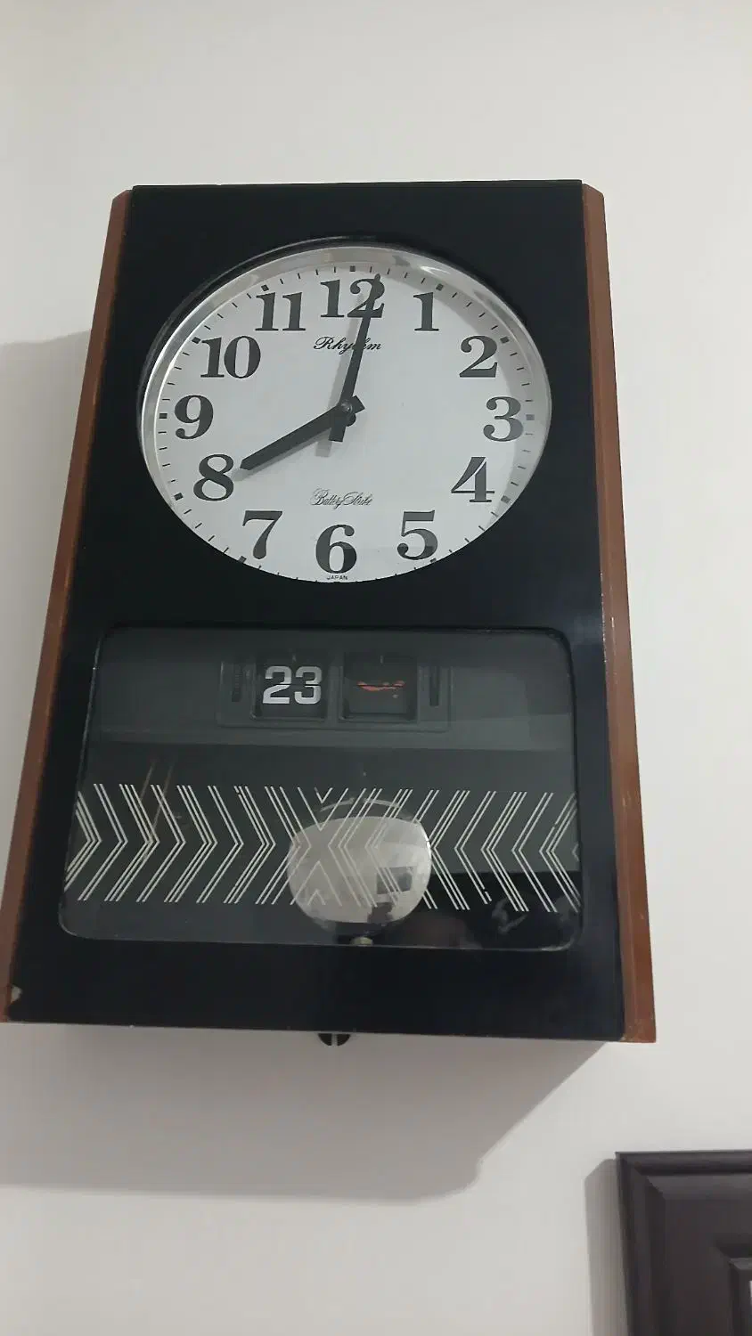 ساعت دیواری قدیمی|کلکسیون اشیاء عتیقه|تربتحیدریه, پائین ولایت|دیوار