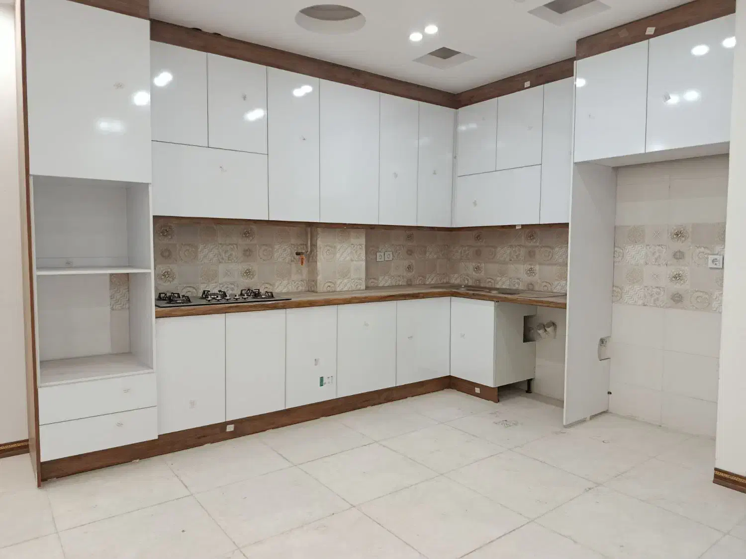 90متری/تاپ لوکیشن/املاک ارگ|فروش آپارتمان|اهواز, شهرک دانشگاه|دیوار