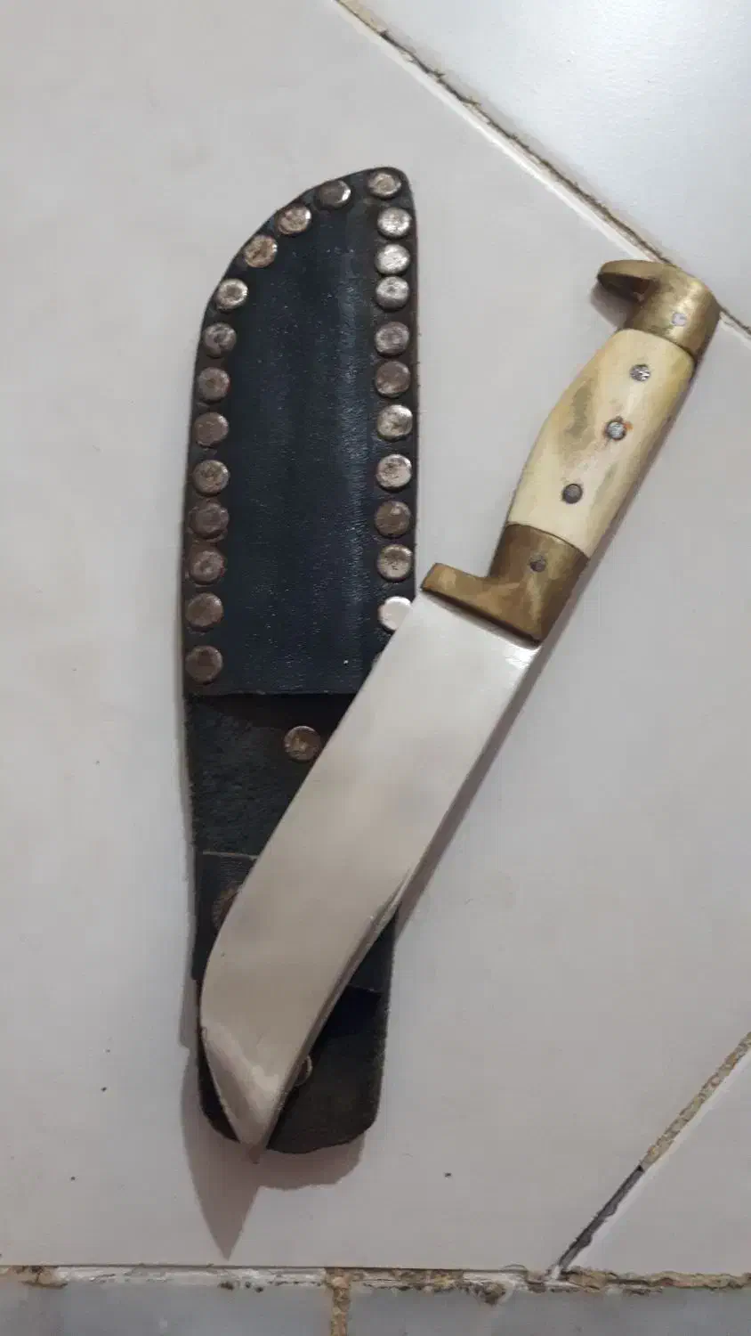 چاقو تورکمنی|کلکسیون اشیاء عتیقه|بندر ترکمن, |دیوار