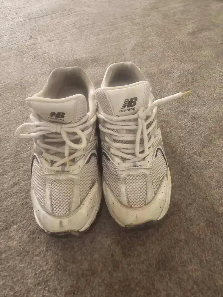 کفش اسپورت و مجلسی|کیف، کفش، کمربند|جم, |دیوار