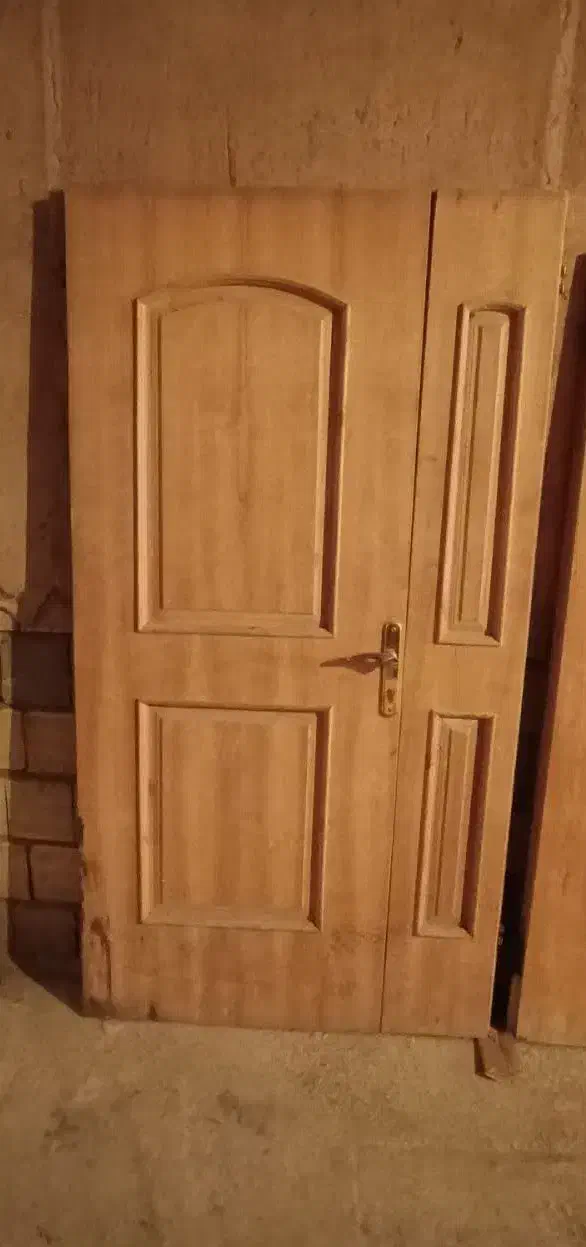 درب چوبی آب گرمکن|مصالح و تجهیزات ساختمان|مبارکه, |دیوار