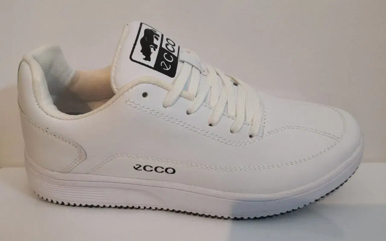 کفش اسپرت و کتونی و کفش کار و چکمه|کیف، کفش، کمربند|قوچان, |دیوار