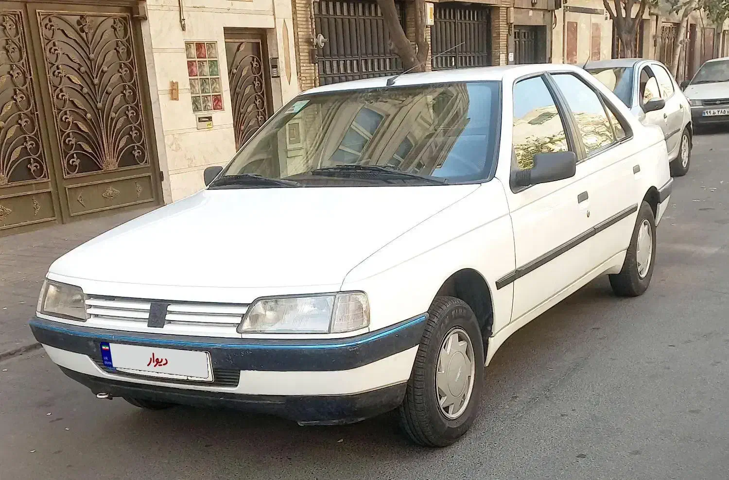 پژو آردی سفید مدل ۸۱ بی رنگ کولر دار کم کار|خودرو سواری و وانت|تهران, صفا|دیوار