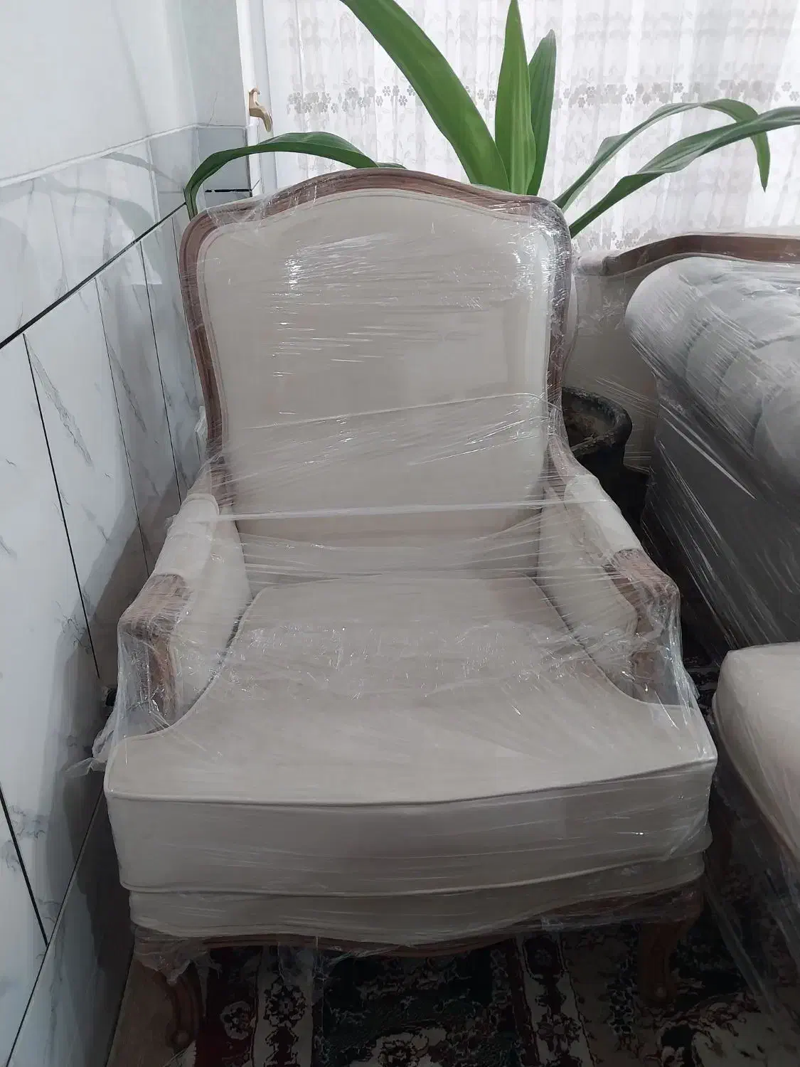 مبلمان ۸ نفره + میز ناهار خوری ۶ نفره|مبلمان خانگی و میز عسلی|ابریشم, |دیوار